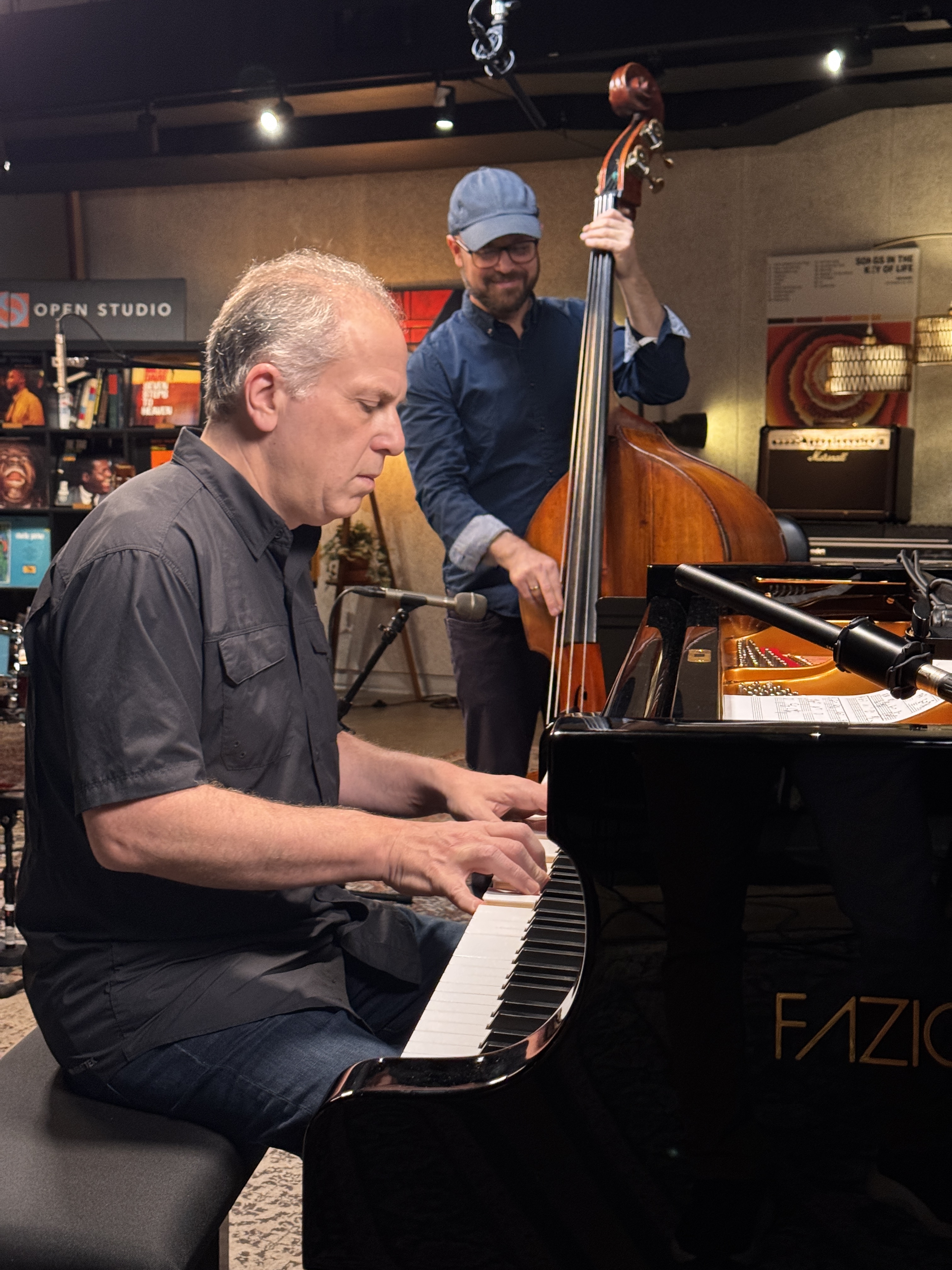 Bob DeBoo recording with Larry Goldings